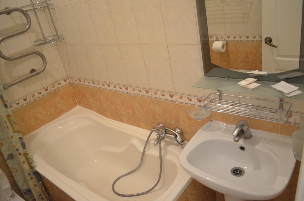 Chapayev Apartments كييف المظهر الخارجي الصورة