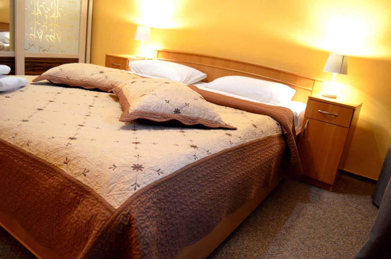 Chapayev Apartments كييف المظهر الخارجي الصورة